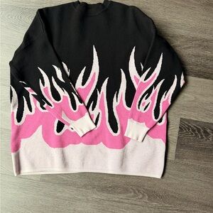 ROMWE Black and Pink Flame Pattern Sweater